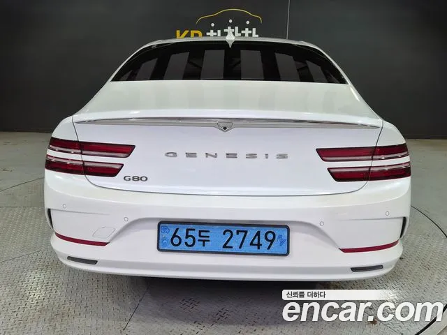 Genesis G80 RG3 — Фото автомобиля 2