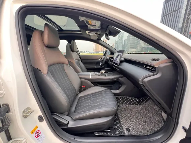 Changan Eado — Фото автомобиля 11