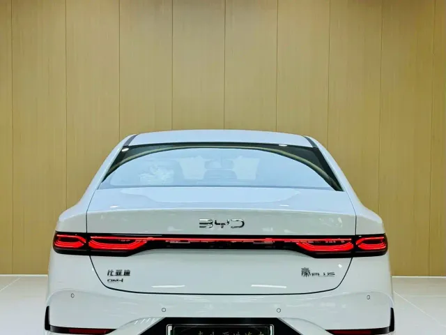 BYD Qin PLUS — Фото автомобиля 11