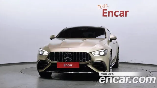 Mercedes-Benz AMG GT 4 двери 43 4MATIC+ Dynamic Golden Daylight — Фото автомобиля 3