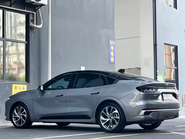 Ford Mondeo — Фото автомобиля 6