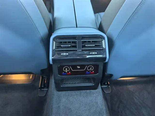 BMW 5 Series — Фото автомобиля 14