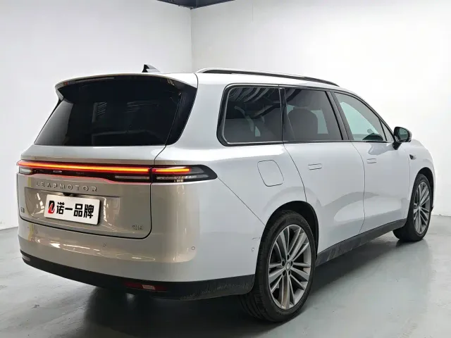 Leapmotor C16 — Фото автомобиля 6
