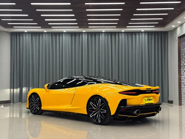 McLaren GT — Фото автомобиля 8