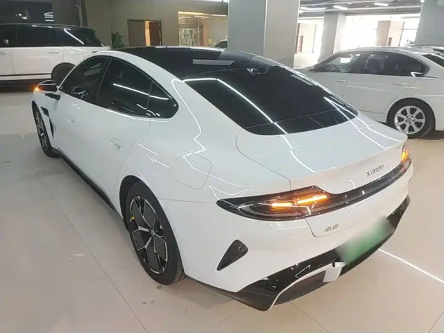 Xiaomi SU7 — Фото автомобиля 4