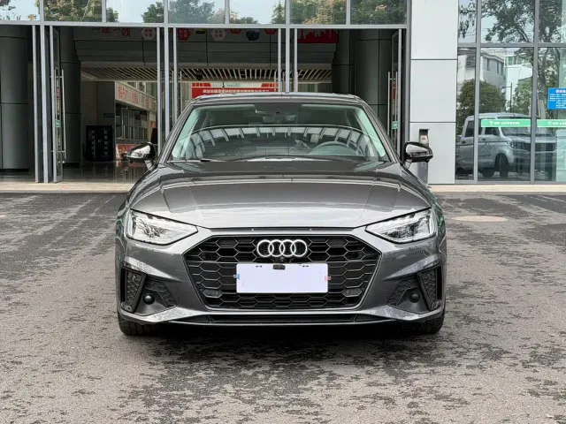 Audi A4L — Фото автомобиля 2