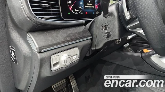 Mercedes-Benz GLE-Class — Фото автомобиля 19