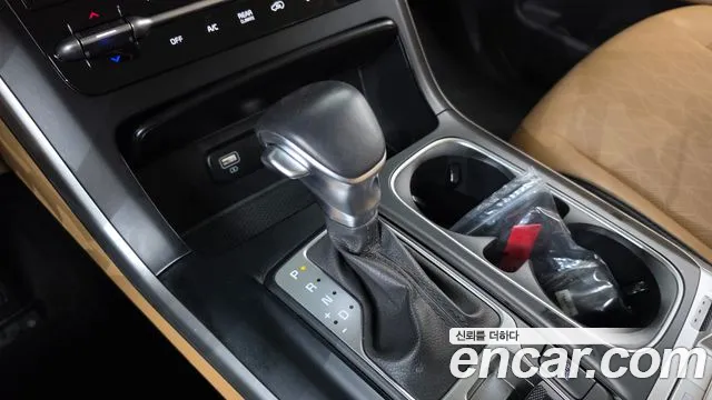 Kia Carnival 4th Gen — Фото автомобиля 12