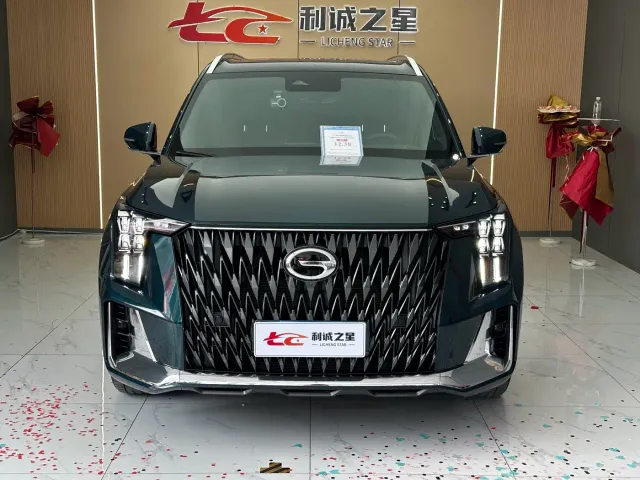 GAC Trumpchi GS8 — Фото автомобиля 2