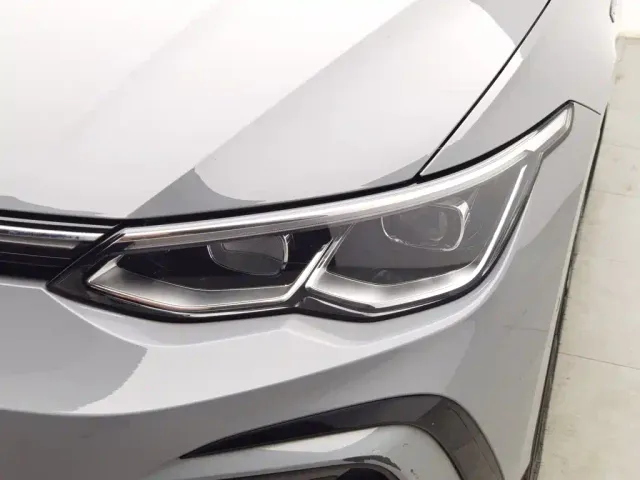 Volkswagen Golf — Фото автомобиля 7
