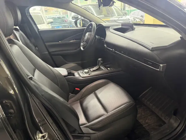 Mazda CX-30 — Фото автомобиля 6