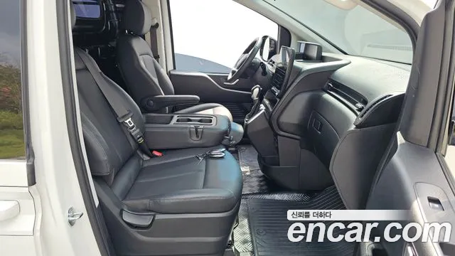 Hyundai Staria Staria L3.5 Карго 3 места — Фото автомобиля 10
