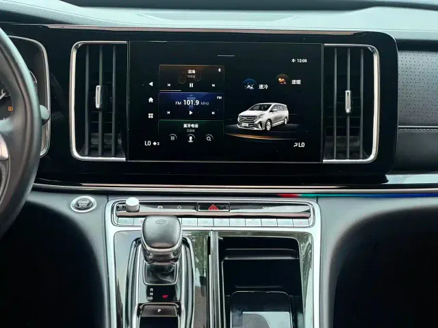 GAC Trumpchi M8 — Фото автомобиля 16