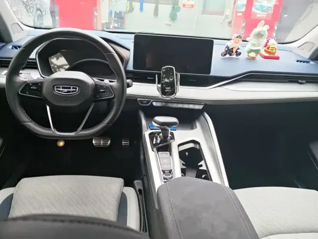 Geely Xingrui — Фото автомобиля 12