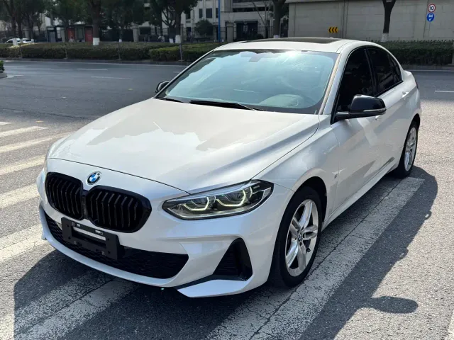 Фотография автомобиля — BMW 1 Series