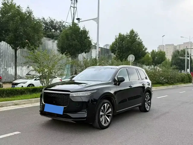 Фотография автомобиля — Li Auto ONE