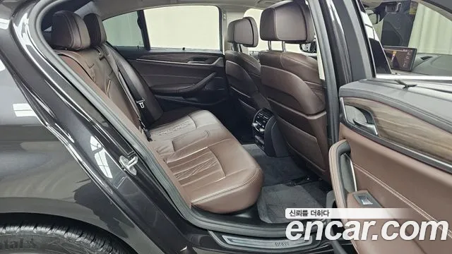 BMW 5-Series 5 серия (G30) 530i xDrive Luxury — Фото автомобиля 7