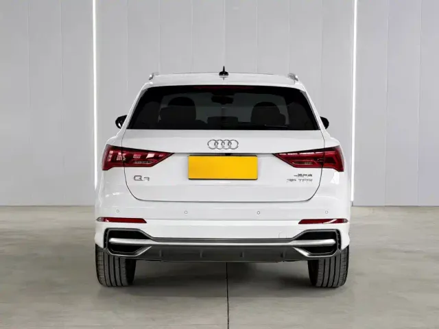 Audi Q3 — Фото автомобиля 5