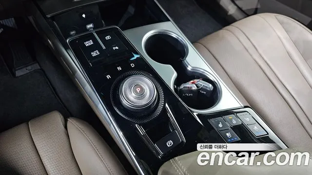 Kia K8 Hybrid — Фото автомобиля 12