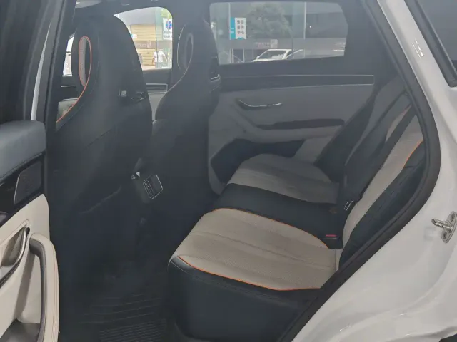 BYD Song PLUS — Фото автомобиля 7