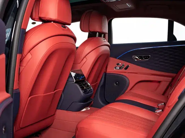 Bentley Flying Spur — Фото автомобиля 11