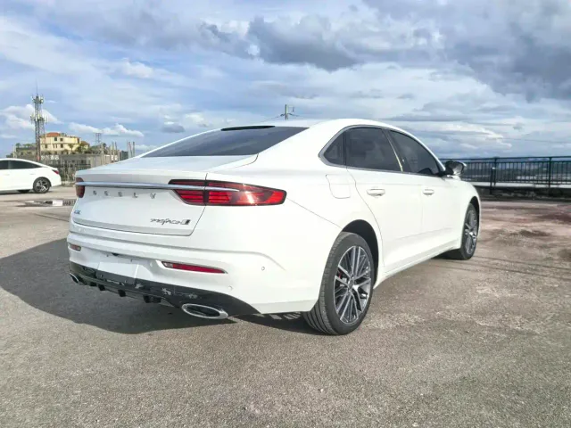 Geely Xingrui — Фото автомобиля 14