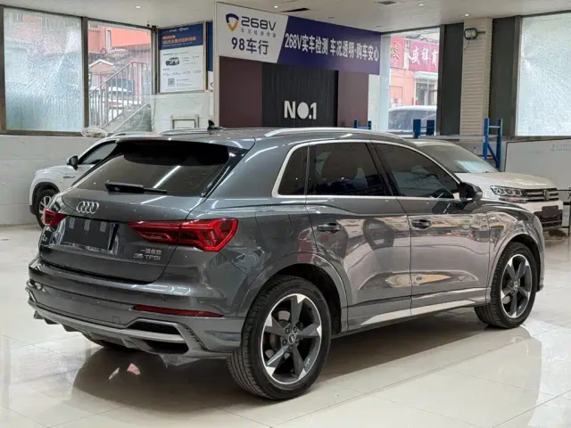 Audi Q3 — Фото автомобиля 4