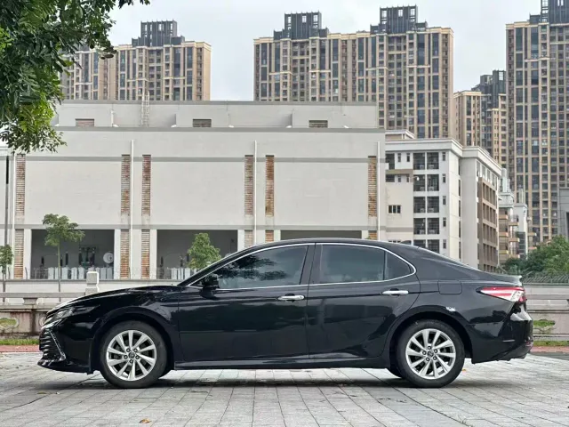 Toyota Camry — Фото автомобиля 17