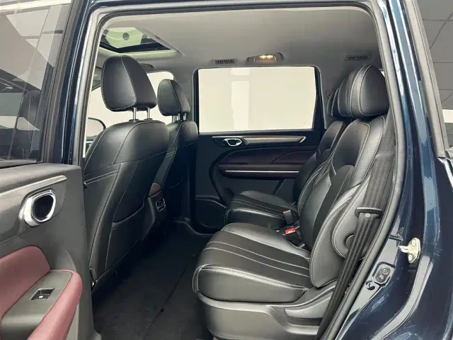 GAC Trumpchi M6 — Фото автомобиля 21