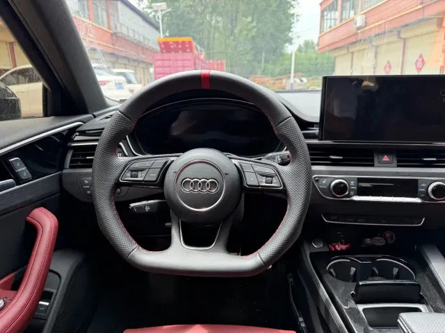 Audi A4L — Фото автомобиля 15