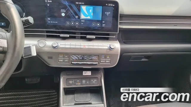 Hyundai Kona — Фото автомобиля 12