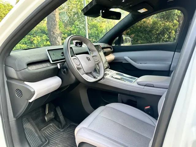 Nio EC6 — Фото автомобиля 8