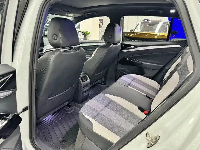 Volkswagen ID.4 Crozz — Фото автомобиля 11