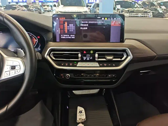 BMW X3 — Фото автомобиля 12