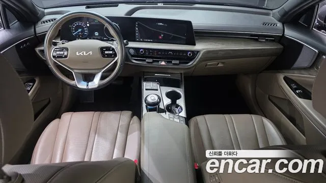 Kia K8 — Фото автомобиля 7