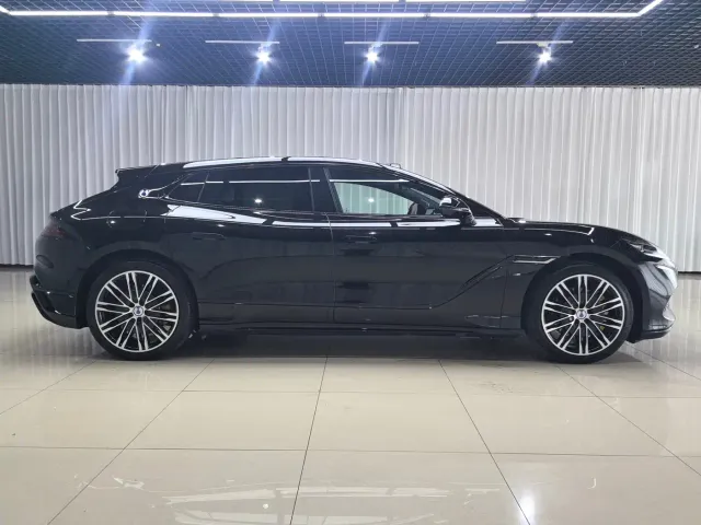Denza Z9GT — Фото автомобиля 5