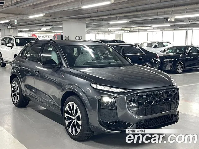 Audi Q3 TFSI quattro S Line Black Edition — Фото автомобиля 6