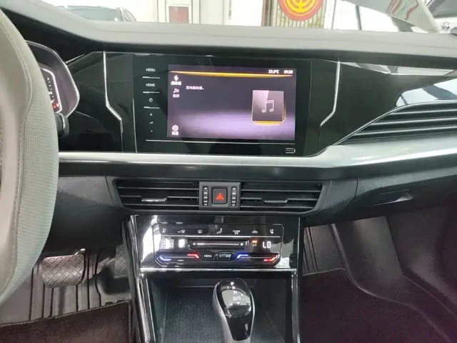 Volkswagen Passat — Фото автомобиля 12