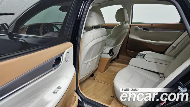 Hyundai Grandeur — Фото автомобиля 24