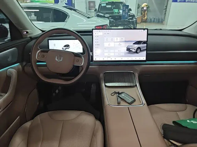 Leapmotor C11 — Фото автомобиля 9