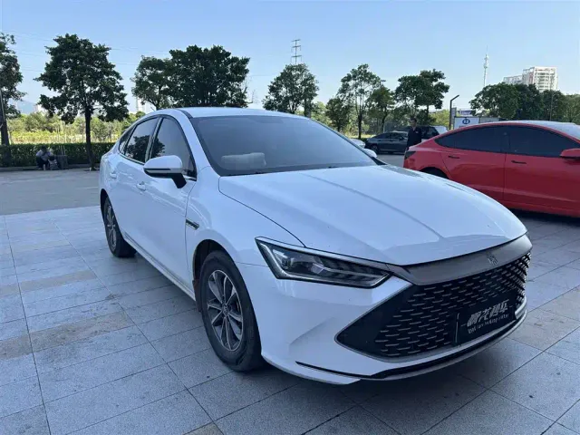 BYD Qin PLUS — Фото автомобиля 3