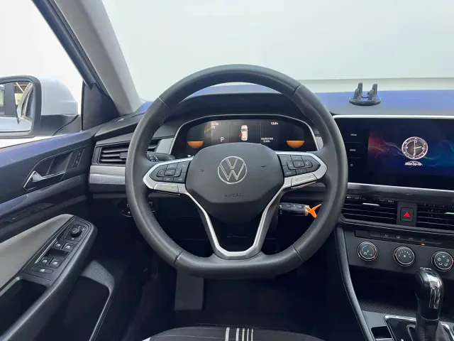 Volkswagen Bora — Фото автомобиля 10