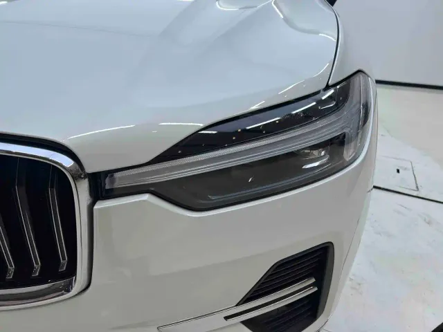 Volvo XC60 — Фото автомобиля 9