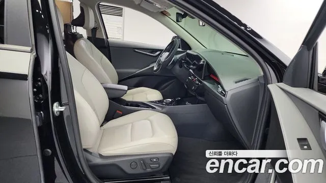Kia Niro The All New Niro Signature — Фото автомобиля 12
