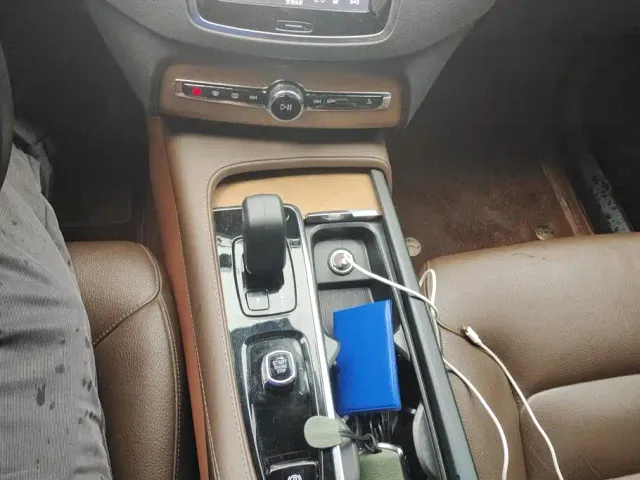 Volvo XC90 — Фото автомобиля 16