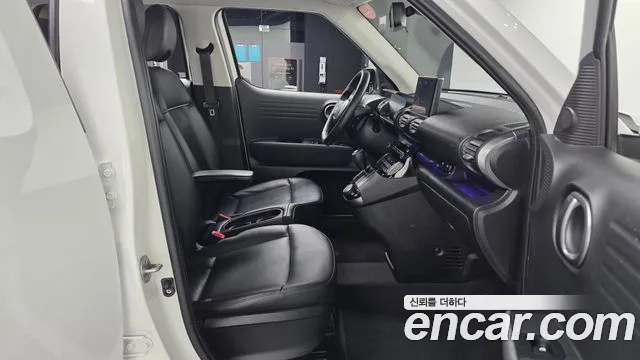 Hyundai Casper Casper Inspiration — Фото автомобиля 11