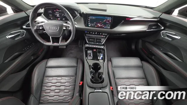 Audi RS e-tron GT — Фото автомобиля 7