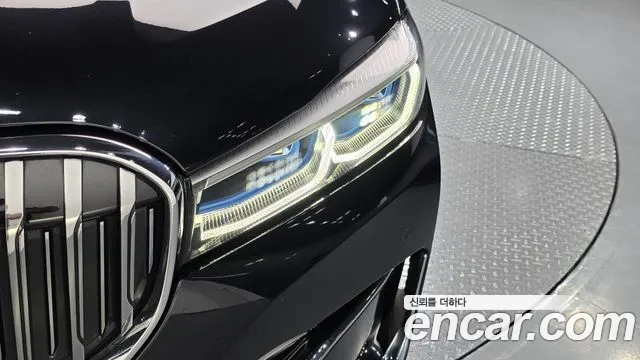 BMW 7 Series — Фото автомобиля 21