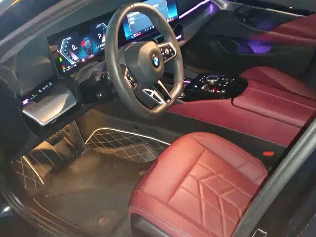 BMW 5 Series — Фото автомобиля 2