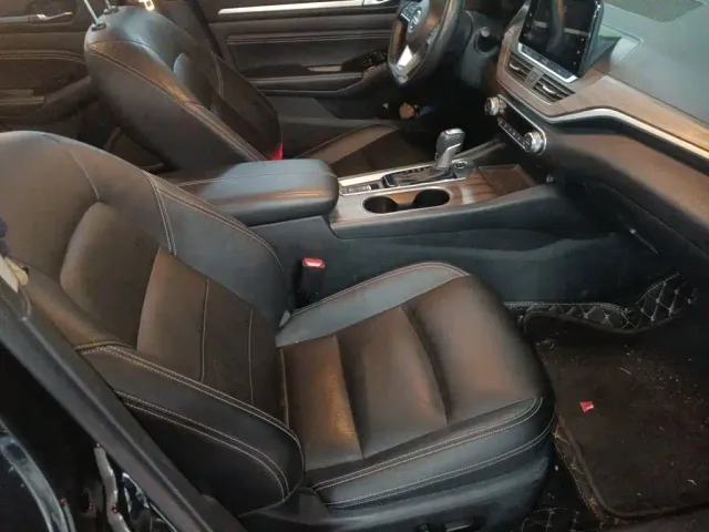 Nissan Teana — Фото автомобиля 19